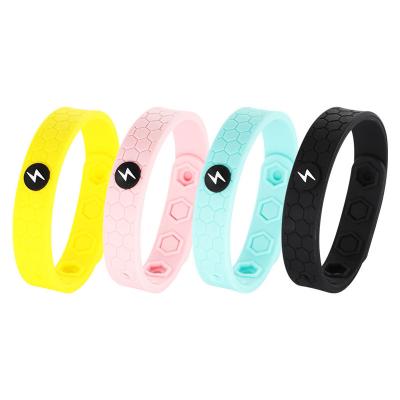 China Pulsera de pulsera antiestática ajustable mejora el sueño de silicona de la correa estática de equilibrio de energía impermeable de la pulsera antiestática de la pulsera antiestática en venta