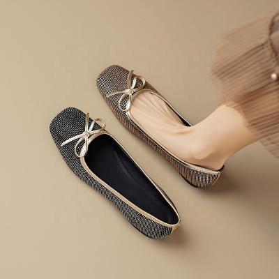 China Best Selling Lady's Fashionable Light Weight Flat Women's Flat Shoes New Design Round Toe Slip On Shoes Breathable for sale