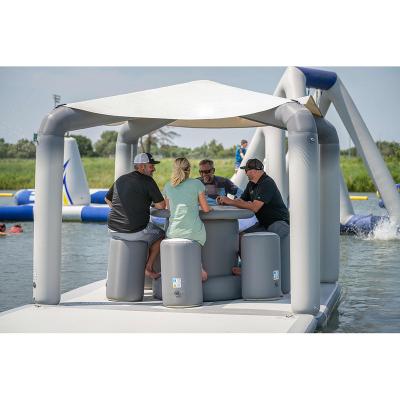 中国 Outdoor Water Fun Custom Design Inflatable Game Water Floating Dock Bar Deck Party Island Floating Bar With Tent For Adults 販売のため