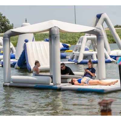 Cina High Quality Inflatable Water Floating Sofa Toys Inflatable Water Floating Island Lounge in vendita