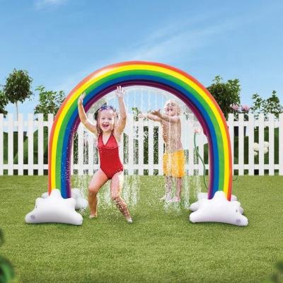 Cina Over 7 Years Old Baby Giant Inflatable Rainbow Arch Sprinkler in vendita