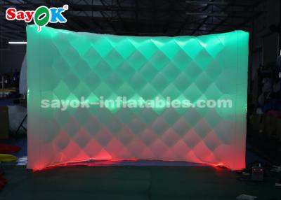 China Pared inflable atractiva del contexto de la cabina de la foto del LED con teledirigido en venta