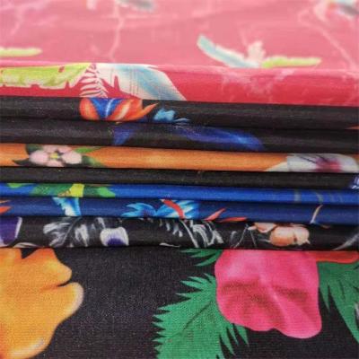 Chine la sublimation 100gsm simple a imprimé la pêche de Microfiber tissée par tissu à vendre