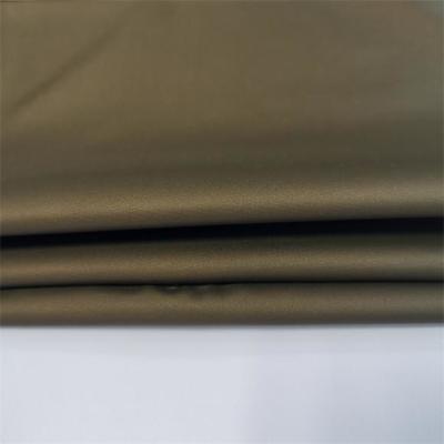 China Poliéster Shell Fabric Woven Fabric macia de Wr 106gsm da laminação do metal à venda