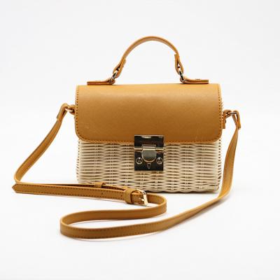 China 2020 Summer Cross Fashion - Body Bags Women Beach Straw Bucket Bag Burlap Square Messenger Bag Lady Travel Purses and Handbags for sale