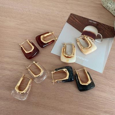 China TRENDY New 4 Colors Grey Amber Clear Resin Earrings Solid Acrylic Chunky Big Hoop Earrings for Women Square Vintage Gold Plated Jewelry for sale