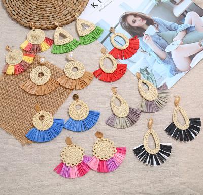 China Friendly Ethnic Style Raffia Material Drop Earrings Boho Eco Friendly Bamboo Woven Earring Personality Beach Vacation Dangle Women Fashion Jewelry for sale