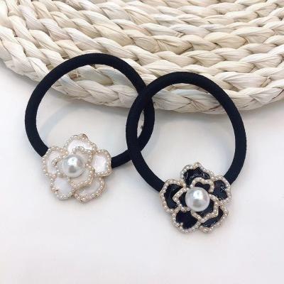 China Camellia Hair Tie Designer Pearl Korean Rubber Hair Scrunchies Fashion Headband Girls Ponytail Metal Hair Accessories for sale