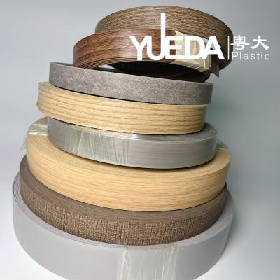 China Fashionable Waterproof Wood Veneer Edge Banding PVC Flexible Edge Banding 11 Colors for sale