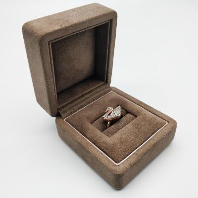 China Small MOQ Wooden Boxes Wholesale Ring Jewelry OEM Ring Box Velvet Packaging Ring Box for sale