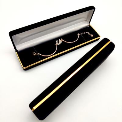 China Multi Size Metal Jewelry Velvet Jewelry Bangle Packaging Box for sale