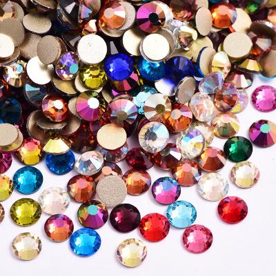 China Factory Wholesale Luxury Glass Rhinestone DIY Flat Bottom Diamond SS3 Gold Crystal Decorative Nail Accessories for sale