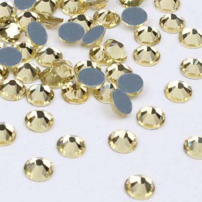 China Hot Selling Hot Selling Creativity Fix Flatback Flat Bottom Rhinestone DIY Nail Drill Crystal Glass Rubber Jewelry Decorative Accessories for sale