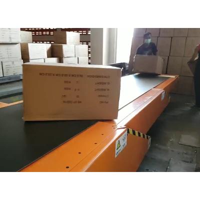 China Fire Resistant Telescopic Conveyor Belt Unloading Motorized Mobile Telescopic Belt Conveyor For Package for sale