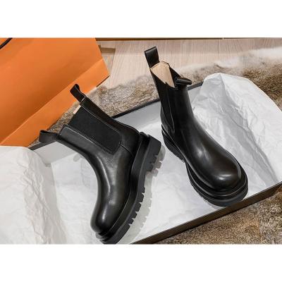 China 2022 Deodorization Style Martin Boots High Quality Genuine Leather Female British Platform Reject Famous Brand Female Chelsea Boots for sale