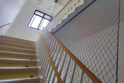 China 25mm*25mm Opening Knotted Steel Cable Netting As Staircase Fence for sale