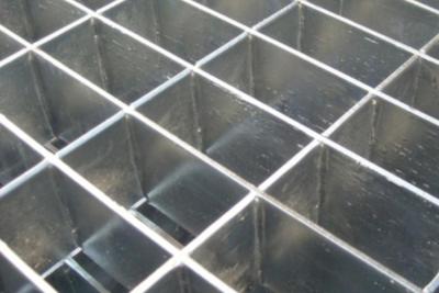 China 30*100 Galvanized Walkway Grating Q235 Q345 S275 Aluminum Grate Flooring for sale