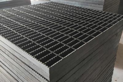 China Square Galvanized Grating 30mm 40mm 60mm Heavy Duty Steel Grating for sale