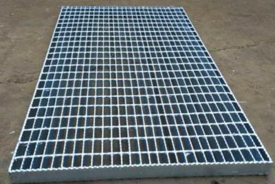 China Hot Dip Galvanized Serrated Grating Square Hole Steel Bar Grating for sale