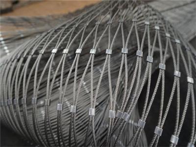 China Wire Rope Mesh 25mm*25mm Opening Knotted Steel Cable Netting As Staircase Fence for sale