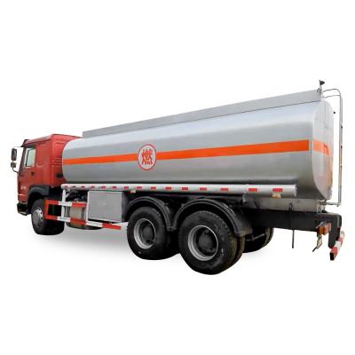 China BRAND SINOTRUK HOWO 25000 Liters Fuel Tank Truck 6x4 Tanker Truck 21 - 30T for sale