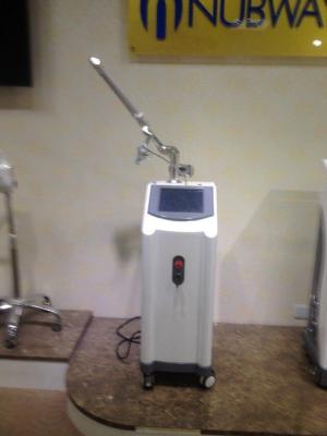 China CE approved co2 fractional laser Ultra Pulse CO2 Fractional Laser skin analyzing machines for sale