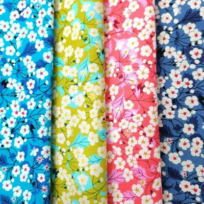 China HuaZu Textile Wholesale Breathable 100% Cotton Woven Printed Fabric For Women Dress for sale