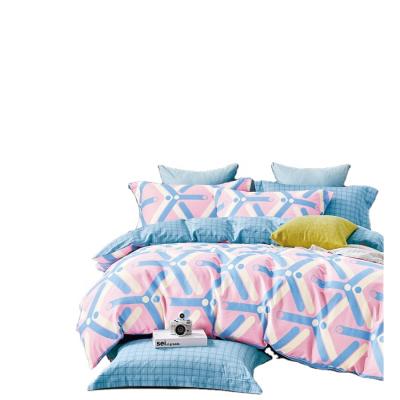 China Premium 100% Cotton Disposable 300TC Percale Bedding Sets Blue and Pink Full Size Geometric Printed Bed Sheet Set 4pcs for sale