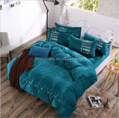 China Nondisposable Premium Home Textiles 4pcs Flannel Bedding Sets Coral Velvet Bedding Sets for sale