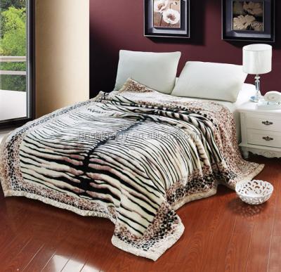 China 2016 Hottest Luxury Velvet 400gsm Balankets Disposable Coral Flannel Throws Blanket for sale