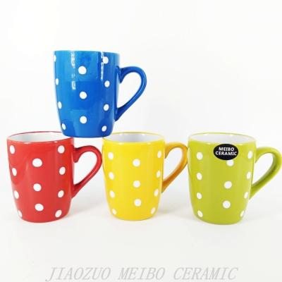 China Sustainable Design Custom Sandstone Decal Printing Polka Dot Stackable Ceramic Coffee Mugs With Stand for sale