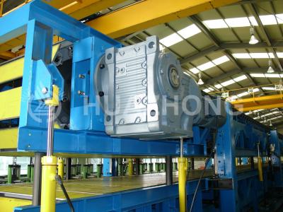 China PLC Control 3-6m/min Sandwich Panel Machine , Roll Forming Equipment with 32 Forming Stations for sale