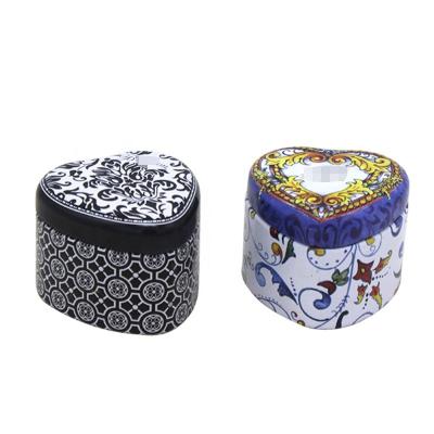 China Paint Heart Shaped Empty Tin Boxes For Packing Gift , Sweet Chocolate Metal Box for sale