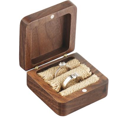 China Handmade Rustic Portable Wooden Jewelry Box Ring Box Jewelry Packaging Gift Wooden Box Walnut for sale