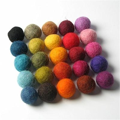 China 100% sustainable Merino wool roving for wet and needle felting for sale