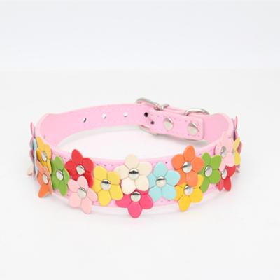 China Colorful Stain Stocked Double Row Flower Leather Dog Collar Dog Chain Pet Collar for sale