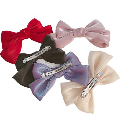 China Soft Shiny Big Bow Knot Fabric Satin Fabric Korea Style Top Clip Hair Clip For Women Girls Hair Decoration for sale