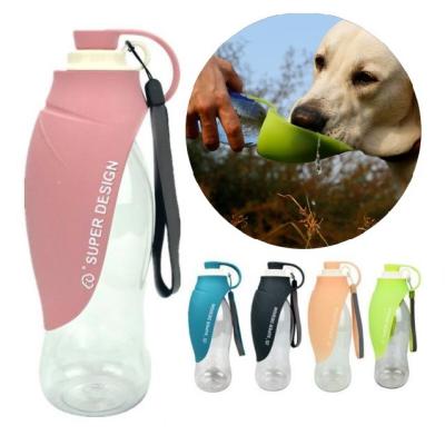 China Factory Non-automatic Supply Pet Outdoor Portable Pretrainer For Dog Mineral Water Bottle Water Bottle Silicone Drinking Water Station for sale