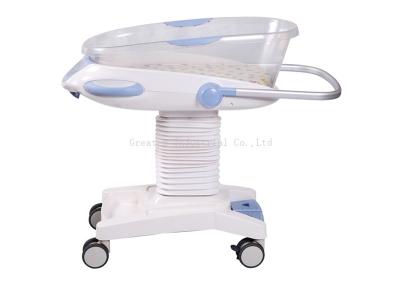 China Comfortable Hospital Baby Bassinet Nursery Furniture With Mattress Weight Sacle for sale