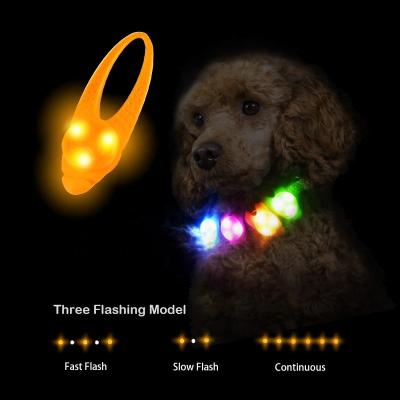 China Waterproof Safety LED Flashing Lights Laroo Life Pets Silicone Pendant Hang On Easy For Dog Collar&Leash for sale