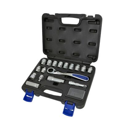 China Auto Repair Build Quinnco Professional Auto Repair 17 PC Cr-V Steel Go Through Tool Socket Ratchet Wrench Set With 1 Year Warranty for sale