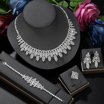 China CLASSIC 2022 Fashion Bridal Jewelry Set Women African Jewelry Set Saudi Arabian Gold Plated 18K Wholesales for sale