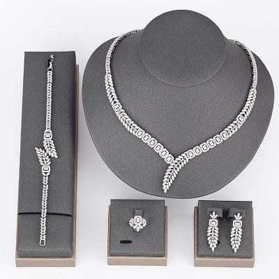 China CLASSIC Bridal Wedding Jewelry Set Necklace Earrings Zircon Bridesmaid Jewelry Set for sale