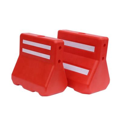 China High Quality Road Safey Water Filled Barrier Traffic Blasting Plastic Barrier For Road Safety for sale