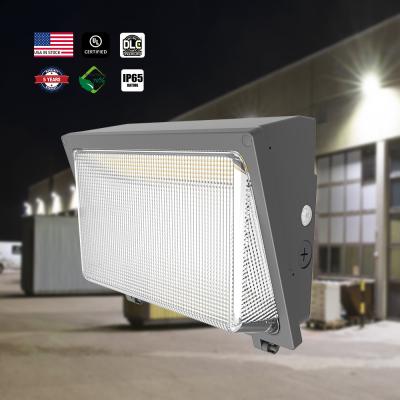 China OEM FCC UL 30W-120W LED Wall Pack Light 140lm/W 3CCT Adjustable for Loading Docks Pathway for sale