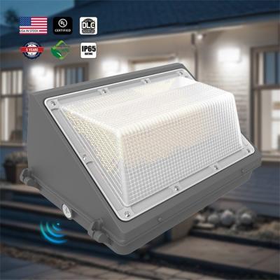 China DLC UL de alta qualidade 120W LED à prova d'água exterior Wall Pack Light Corpo de alumínio Pohotocell para certificação Garden Street à venda