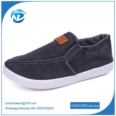 China Simple Design Slip-on Canvas Men Shoes Male Students Casual Shoes for sale