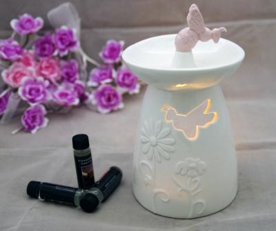 China Modern Ceramic Candle Jar Personalized Custom Porcelain Candle Holder Holder for sale