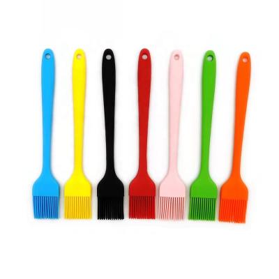 China Easily Cleaned Cepillo De Silicona 26cm BBQ Tools Rubber BBQ Basting Cake Spit Kitchen Silicone Oil Baking Brush for sale