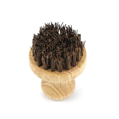 China Easily Cleaned Coir Brush BBQ Grill Brush and Scraper Kitchen Cleaning Bristle Cleaner Cooking Tool for sale